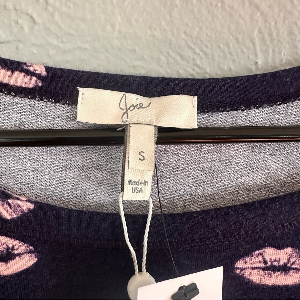 Joie Annora B Navy Lips Print Long Sleeve Top | Size Small | NWT - Picture 3 of 7